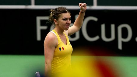 De pus pe "repeat"! Vă amintiți cum a executat-o Simona Halep pe "Genie" Bouchard la Dubai? Lovitura aceasta i-a adus un nou trofeu constănțencei