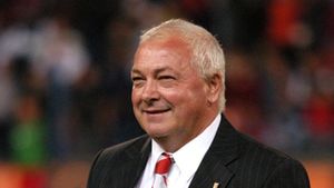 "Dinamo trebuie să ia titlul la anul,** e ultima șansă să meargă în Ligă!"