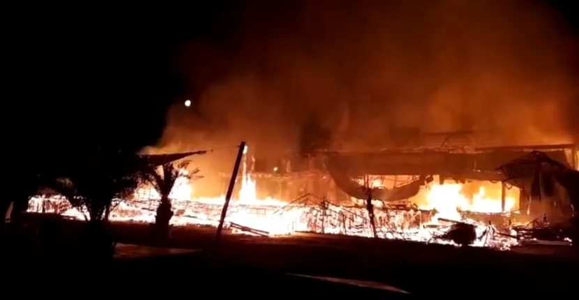 De la ce a pornit incendiul în urma căruia un cunoscut club din Mamaia s-a făcut scrum!
