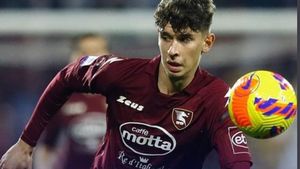 FRF caută selecționer, dar nu e în stare să asigure tinerii fotbaliști pentru națională! Povestea românului Andrei Moțoc, „stâlpul” de 1.95 metri care a debutat în Serie A, pe care ni l-a „furat” selecționata Republicii Moldova!