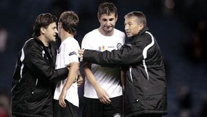 Mesajul lui Dan Petrescu:** "Jucați ca în Ligă!"