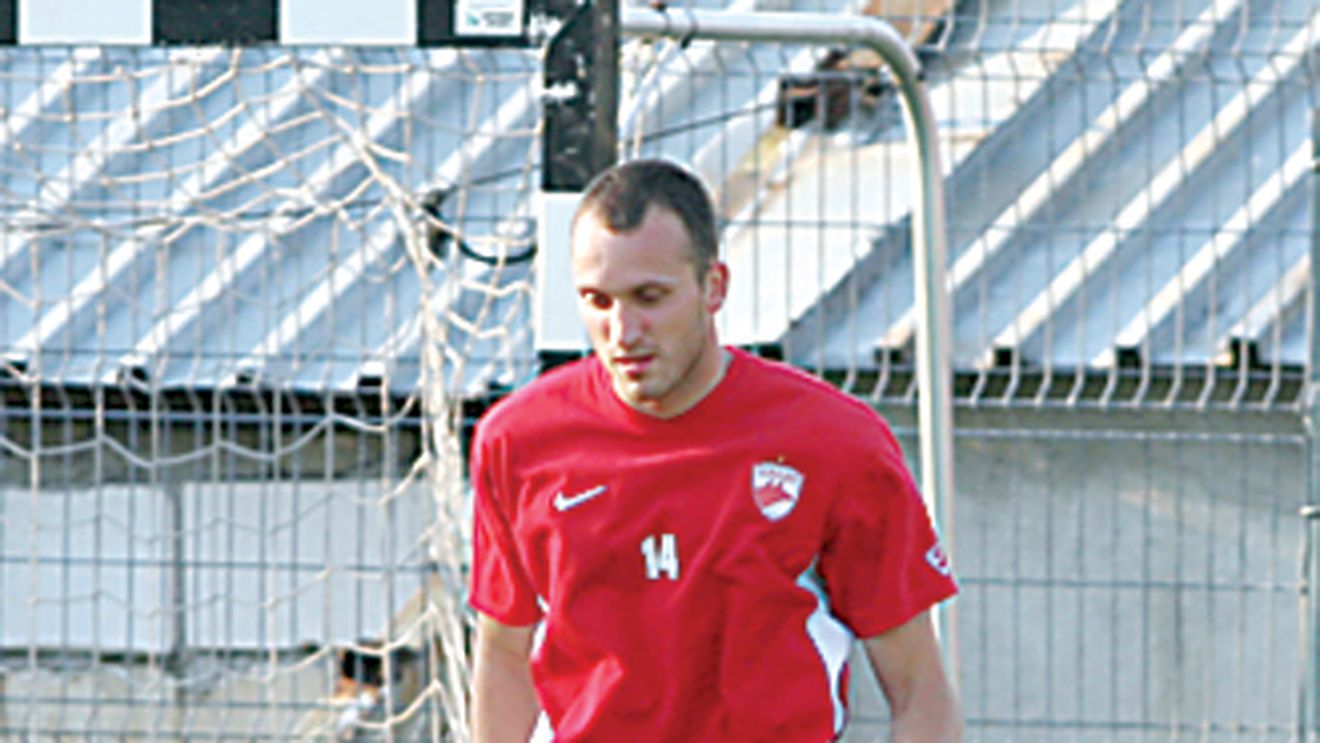 Fundașul sârb Nikola Vasiljevic este în probe la Dinamo