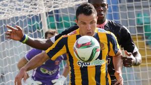 Pe cine credem? Becali: "Aganovic e al Stelei!". AEL Limassol: "Aganovic e al nostru, e jucător de bază!"

