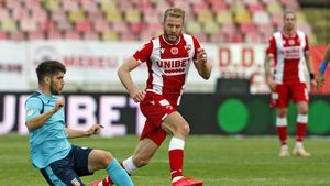 „A fost un șoc plăcut în toate”. Adam Nemec o atacă pe Dinamo după ce s-a înțeles cu FC Voluntari