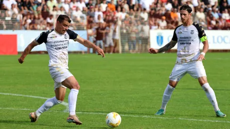 Primele mutări ale CSM Olimpia sub comanda lui Alexandru Pelici: mijlocași de la Alba Iulia și Tunari. Sătmărenii anunță că Ervin Zsiga se retrage, dar și despărțirea de alți 12 jucători