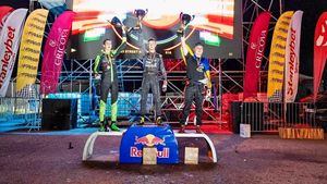 Ce s-a întâmplat la prima competiție oficială de drift desfășurată integral pe timp de noapte. Cum s-a desemnat câștigătorul