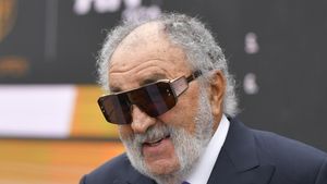 Vinde cadoul de la Țiriac! Campionul mondial renunță la maşina de 50.000 de euro la un preț mult mai mic, după 29.000 de kilometri