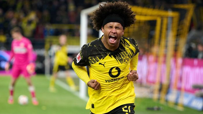 FC Barcelona a ajuns la un acord pentru transferul lui Karim Adeyemi, fotbalistul pierdut de naționala României! Câți bani plătesc catalanii