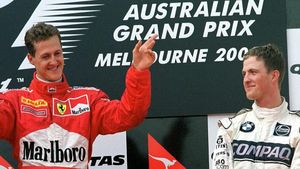 Fratele lui Michael Schumacher, transformat total după accidentul marelui pilot german! Ce a ajuns să facă pentru familia lui