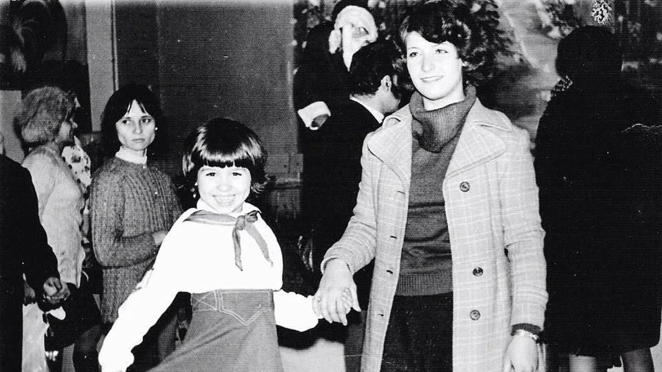 ATUNCI ȘI ACUM | De la "Am cravata mea, sunt pionier", la podiumurile importante ale lumii