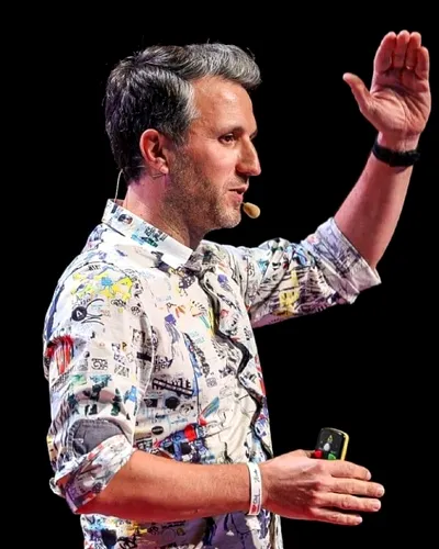 Andi Moisescu, despre discuțiile tensionate cu Olivia Steer. ”Nu vreau să pozez în vreun expert”. Care este secretul relației