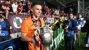 Curg ofertele pentru Louis Munteanu. Nelu Varga a mers personal la negocieri: 7.000.000 de euro au fost refuzate