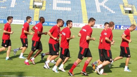 Dinamo, calificată de la primul fluier?** ASTA e fotografia care anunță fericirea pentru "câini"