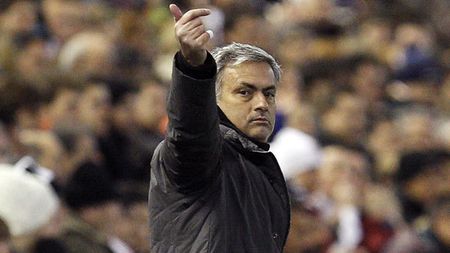 Mourinho, declarația zilei:** "Dacă o să-i iau locul lui Ferguson la United?" Răspunsul i-a pus pe gânduri pe ziariști :)