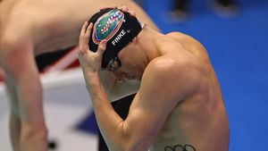 Un înotător american, campion olimpic, i-a dat cezarului David Popovici ce e al lui. Bobby Finke l-a pus drept reper pentru sportivii din SUA: „Să facem şi noi ce au făcut el şi Zhanle Pan”