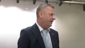 Nelu Varga, ofertă nebunească pentru Louis Munteanu: salariu de 2.400.000 de euro în 5 ani de contract cu CFR Cluj!