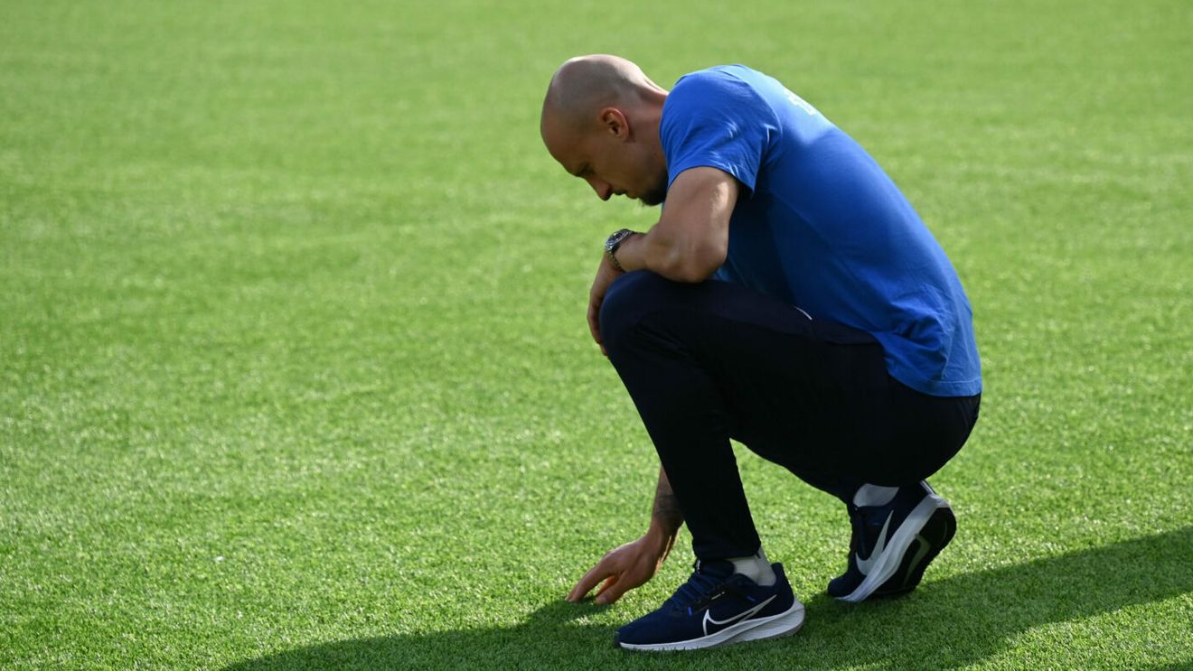 Probleme mari pentru Vlad Chiricheș! Meme Stoica, dezvăluiri incredibile despre fundașul lui FCSB. „Nu te puteai gândi niciodată la așa ceva!”