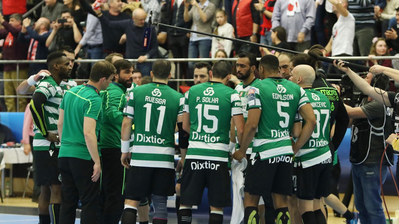 Nu a mai fost loc pentru surprize! Marile favorite au făcut un pas important pentru calificarea în sferturile de finală ale Ligii Campionilor la handbal masculin. Valentin Ghionea a făcut un meci mare cu Veszprem