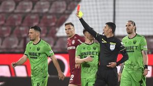 Paul Anton și Florin Bejan și-au aflat pedeapsa, după cartonașele roșii încasate în CFR Cluj - Dinamo! Cât vor lipsi jucătorii „câinilor”