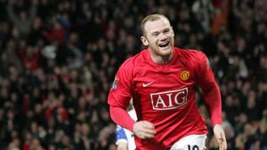 14 partide pline de ură primară pentru Rooney