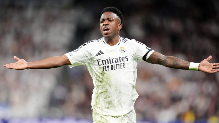 Un club de fotbal vrea să cumpere 3 staruri cu 400.000.000 de euro. Unul e Vinicius de la Real Madrid