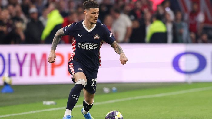 Olandezii au dat verdictul despre transferul lui Dennis Man: „Valoarea a crescut la 14,8 milioane de euro”