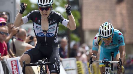 În sfârșit, Bakelants: rutierul belgian a câștigat etapa a 6-a din cursa "Criteriul Dauphine". Froome a căzut rău