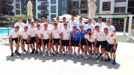 Incredibil! Echipa Viitorul Pandurii, lăsată în drum de conducere după eliminarea din Cupa României. Stafful și jucătorii au închiriat mașinile gazdelor pentru a ajunge acasă, abandonați de propriul șofer