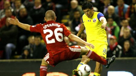 Fostul antrenor și coleg al lui Cristi Tănase este șocat de schimbarea totală a fotbalistului care marca pe Anfield împotriva lui Liverpool: „Să-l ajute familia! Cu mine a fost exemplar, n-a lipsit de la niciun antrenament”. EXCLUSIV