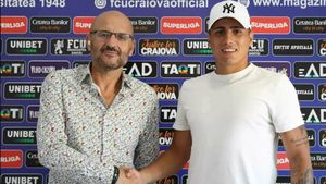 Juan Bauza a denunțat unilateral contractul cu FCU Craiova! Dezastru pentru Adrian Mititelu