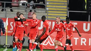 Vedeta lui Mircea Rednic pleacă de la UTA și semnează cu o formație de pe podiumul Superligii! EXCLUSIV