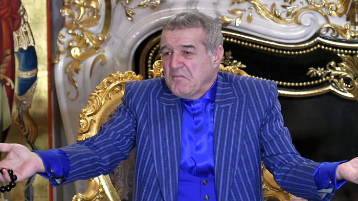 Gigi Becali l-a umilit pe Leo Strizu după primul meci pe banca lui FCSB: „Pentru ce îl întrebați cine face echipa? Nu știți?”