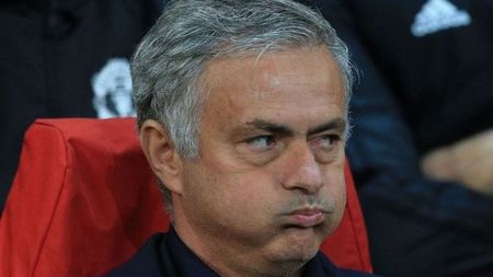 Dat afară de Manchester United, Mourinho se face analist TV: va câștiga o sumă "infimă", dar a fost trecut pe "mute" de șefii de pe Old Trafford