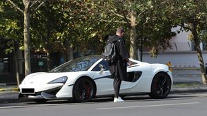 Românul care a făcut credit pentru a-și cumpăra un bolid McLaren, afectat apoi de rate: „A fost greoi”