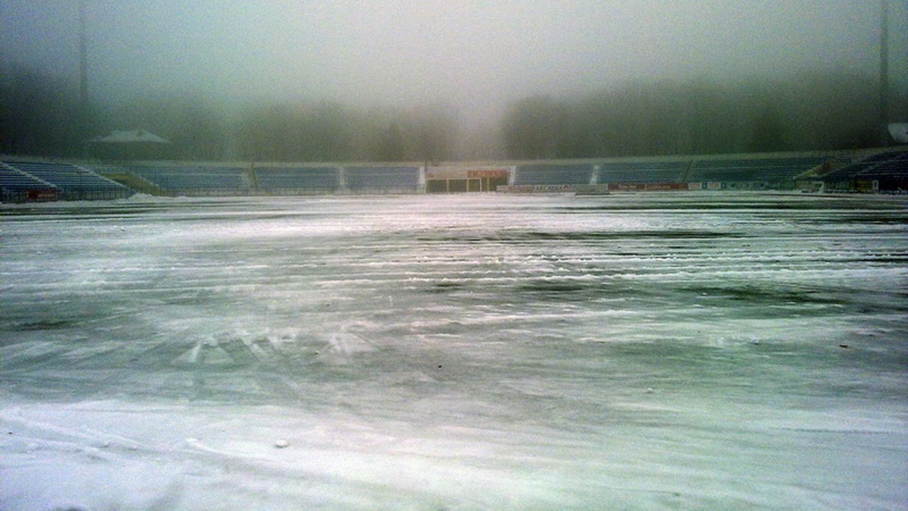 FOTO** 6 din cele 9 terenuri pe care se va juca prima etapă din retur se prezintă într-o stare precară!