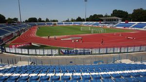 Un nou club din Liga 1 poate pleca de pe propriul stadion! Cât timp poate dura "exilul". Antrenorul atrage atenția: "Avem nevoie de asta"