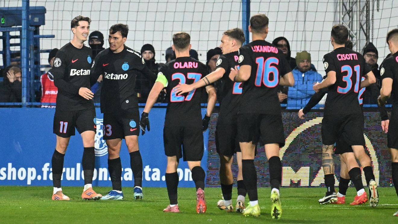 Cât ghinion pentru Gigi Becali: a fost obligat să facă o schimbare la pauza meciului Farul - FCSB din cauza accidentării atacantului!