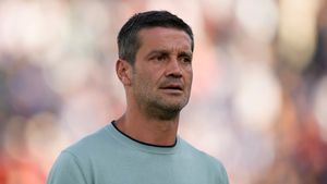 Chivu s-a simțit jignit când un fan al lui River Plate i-a propus un blat cu Inter! Reacția românului face înconjurul Italiei