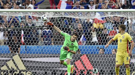 Analiza om cu om | Defensiva vulnerabilă, siguranța lui Tătărușanu, construcția defectuoasă și echilibrului "Motanului"