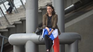 Presa franceză: "A fost greu!" Le Parisien scrie că victoria "s-a născut în dureri". Cuvinte frumoase pentru naționala României