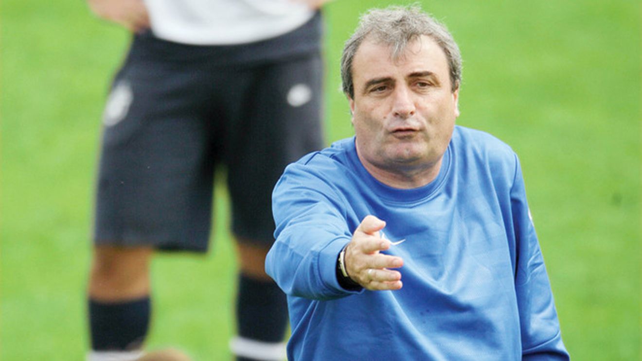 Stoichiță:** "Nu pot să-i dau un par în cap lui Tănase! Nu va mai greși"