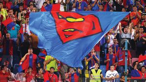 Suporterii Stelei, INTERZIȘI în Giulești!** Gafa clubului lasă echipa fără fani în derby-ul cu Rapid