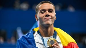 Cum a câștigat David Popovici cele două sutimi de secundă pentru aurul olimpic. Verdictul fostului înotător: ce s-a întâmplat sub apă