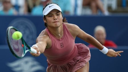 Ruptură între Emma Răducanu și Nike! Jurnaliștii britanici au anunțat cu ce sponsor urmează să semneze jucătoarea de origine română: „Pe urmele lui Roger Federer”