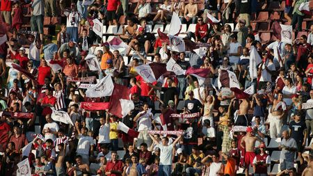 Peste 700 de jandarmi vor asigura ordinea la Rapid - Legia