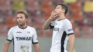 Săpunaru: "Nu am văzut dacă mingea a intrat în poartă!" Jucătorii Astrei, reacții sincere despre fazele care au decis meciul cu Dinamo