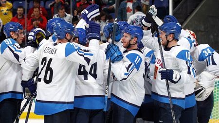 SUA - Finlanda și Canada - Slovacia** în semifinalele de hochei pe gheață de la JO