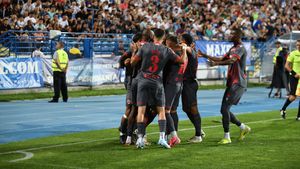 Dinamo, negocieri cu fotbalişti de la FCSB, CFR Cluj şi Rapid Bucureşti! Ce transferuri a cerut Kopic: „Acolo e acut"