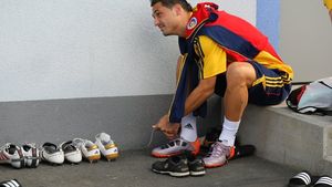 Ienei: "Îmi pare rău de Rădoi, a luat o hotărâre pripită!** Ceva se întâmplă la echipa națională"