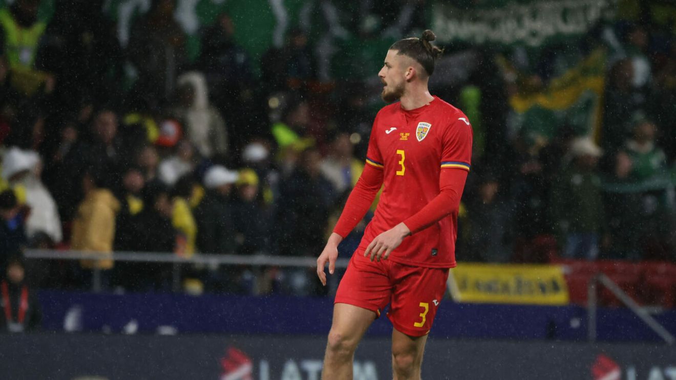 Încă o veste proastă pentru Radu Drăgușin. Tottenham vrea să transfere un fundaș central de la AS Roma